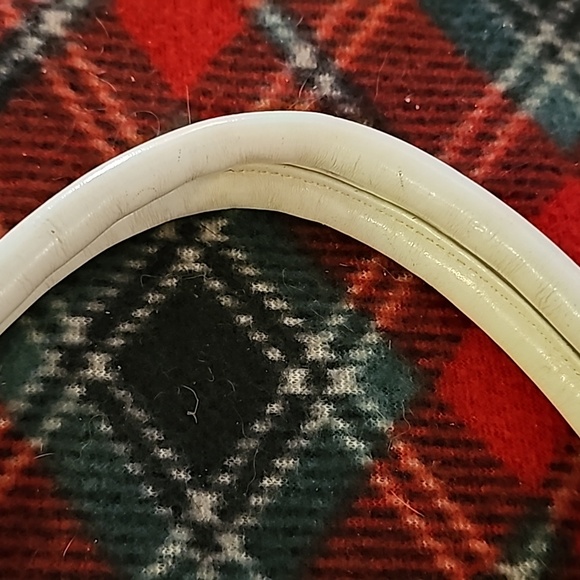 White R Purse - Chain Mail - Picture 13 of 16